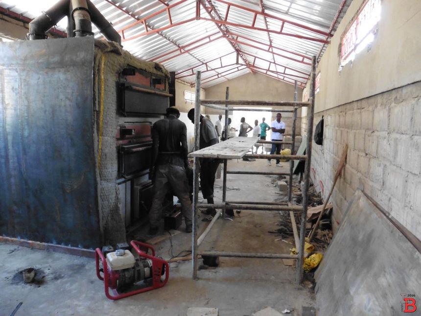 Bau der Bäckerei in Senegal